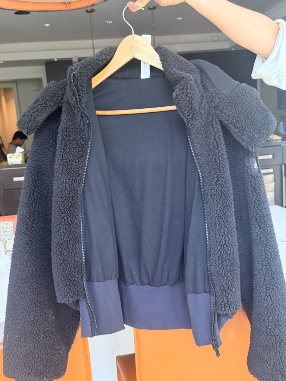 ALO Foxy Sherpa Zip-Up Jacket with replaceable Hood (M)